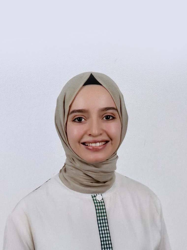 Dt. Sara Nur Özçankaya